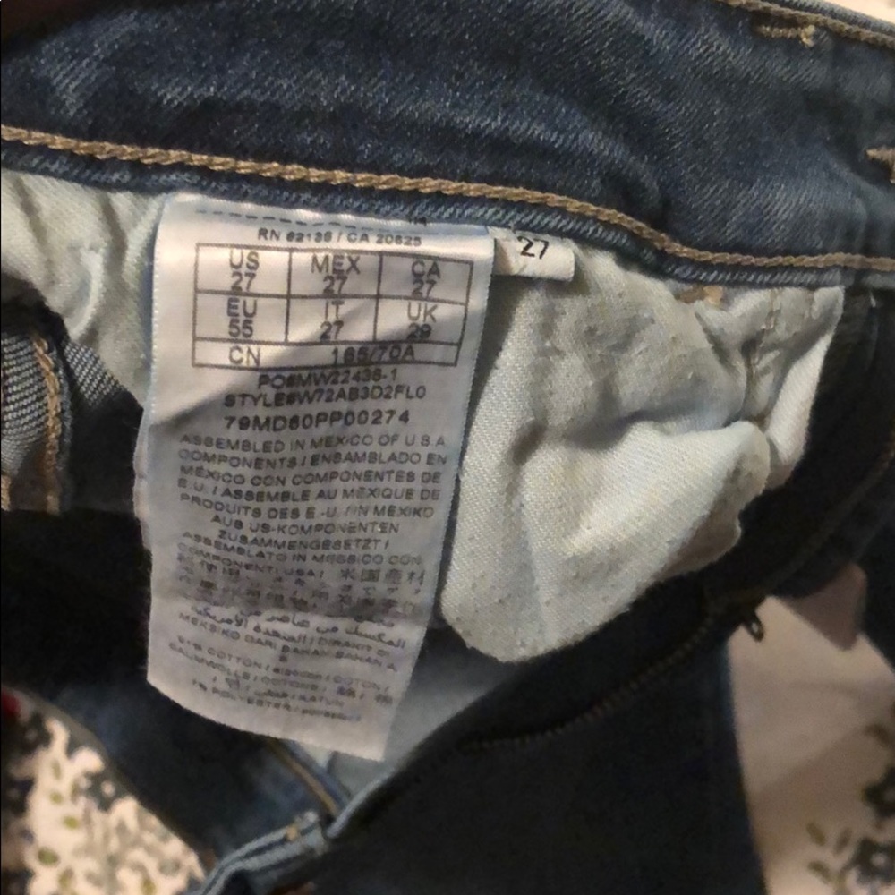 Guess Mid Rise Skinny - Picture 4 of 5